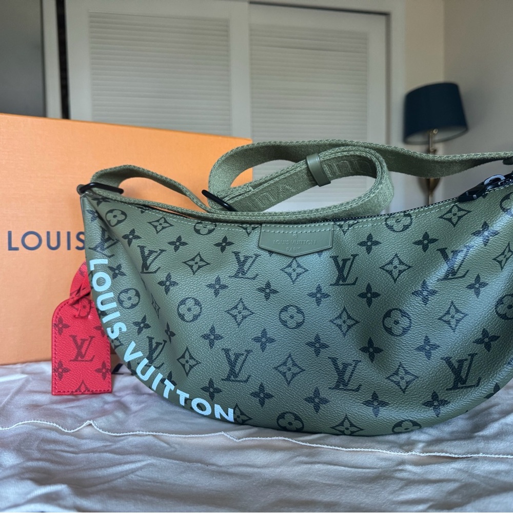 AUTHENTIC - Louis Vuitton Hammock Bag Khaki Green Vermillion Red Monogram Canvas